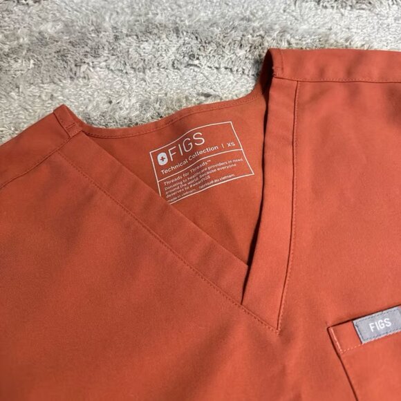 Figs Women's Scrub Set in Rust and Pink - Picture 5 of 6